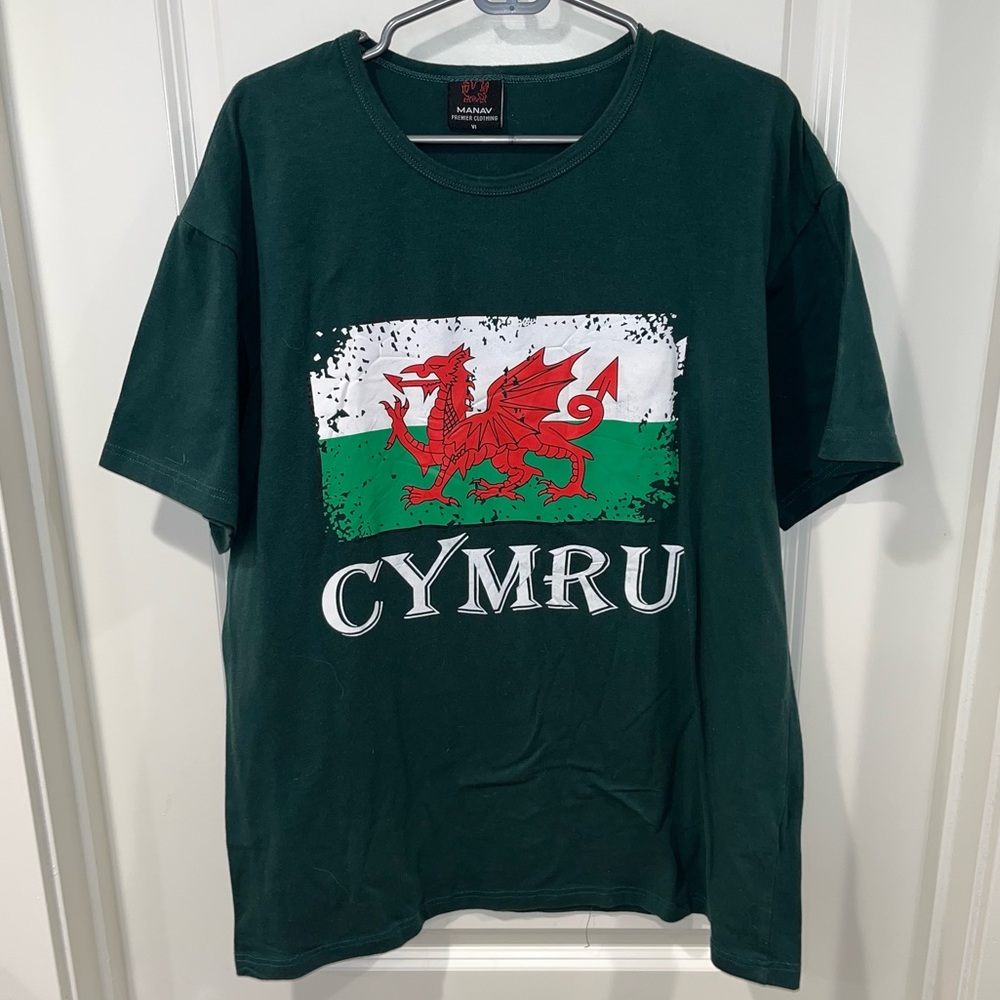 Wales Cymru Flag Country Pride Soccer The Dragons Football Team Fan mens size XL